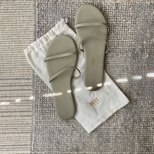 TKEES Gemma Vegan Sandal - Grey